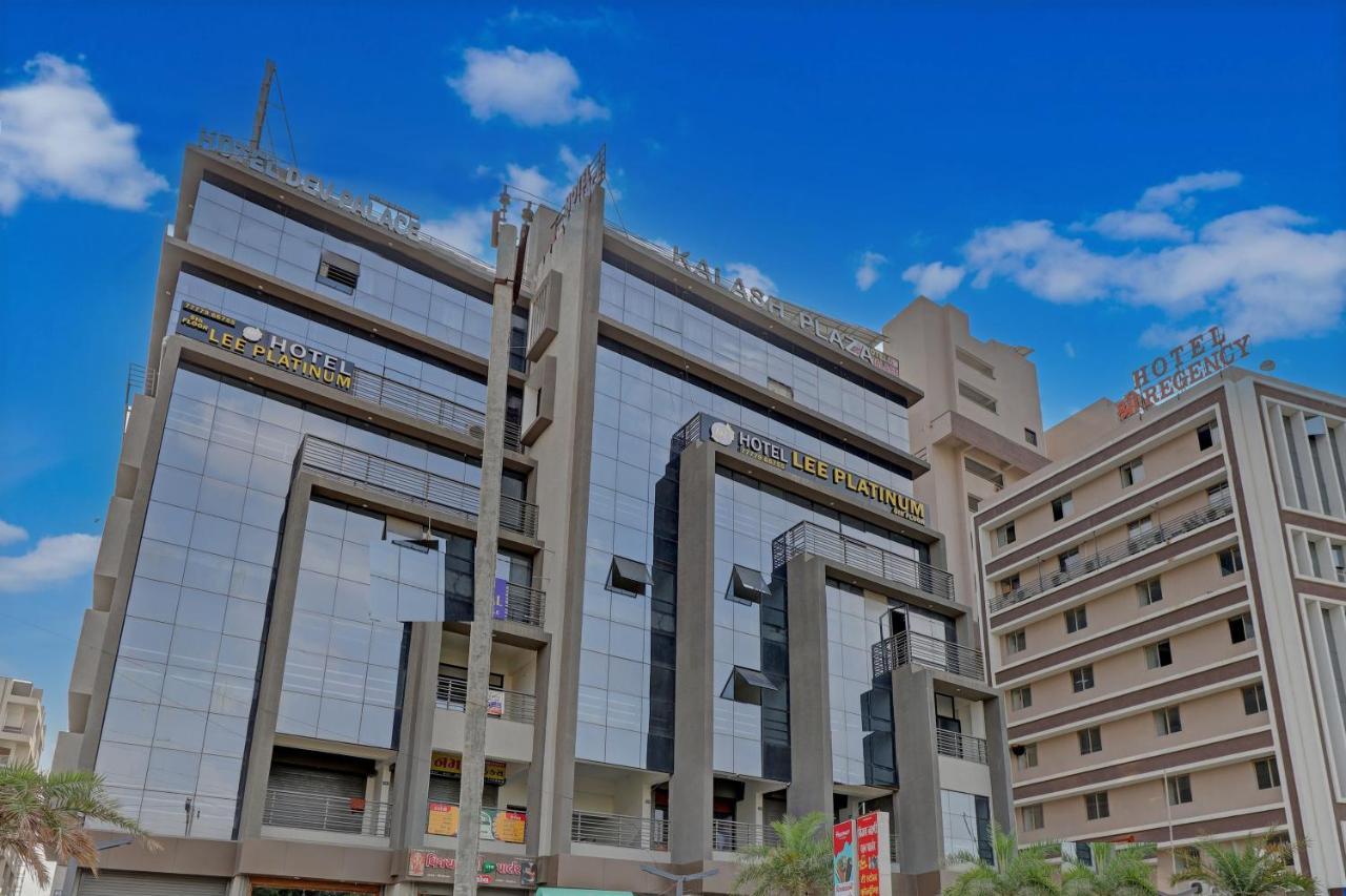 Hotel Lee Platinum Ahmedabad Exterior foto