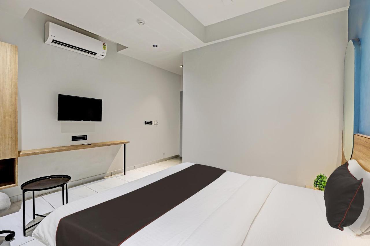 Hotel Lee Platinum Ahmedabad Exterior foto